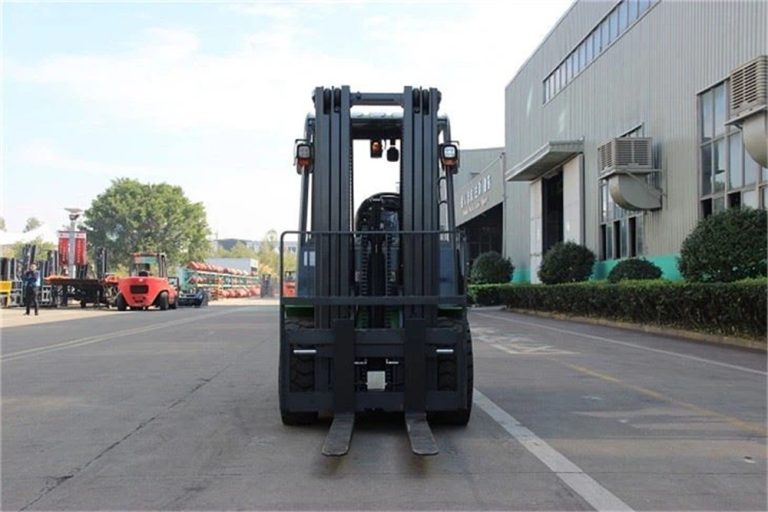 4-ton-4-wheel-electric-forklift04260632067