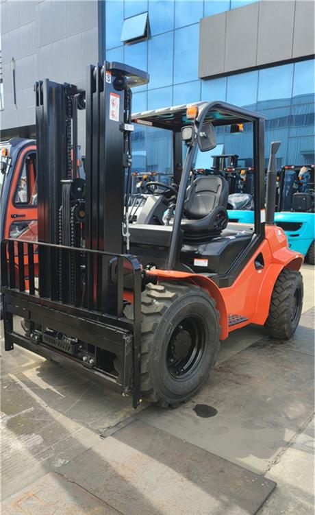 3ton/3.5ton 2WD/4WD rough terrain forklift