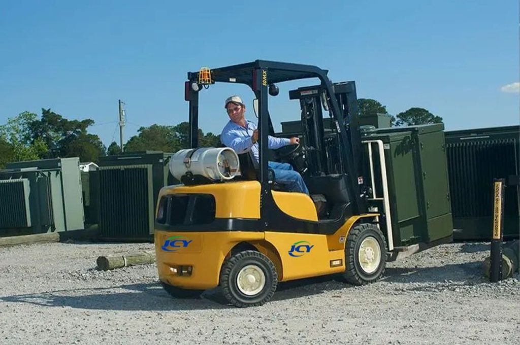 Power industry customers use LPG forklifts