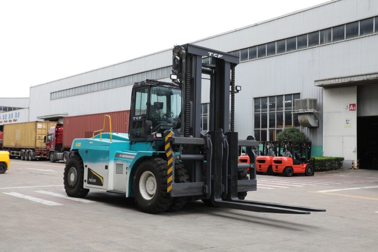 30ton electric forklift