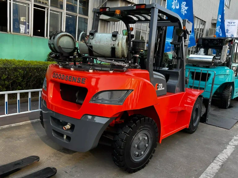 LPG-forklift-1-scaled